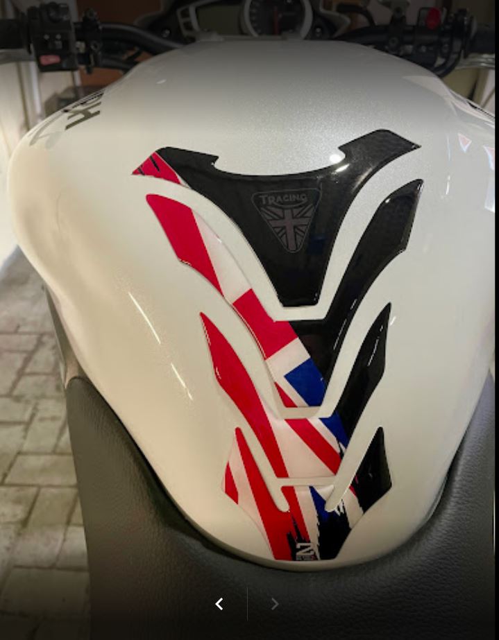 Triumph tank pads,
Triumph Trident tank pad,
Triunph Triple street tank pad,
Triumph Tiger Tank Pad,
Triumph Speed twin tank pad